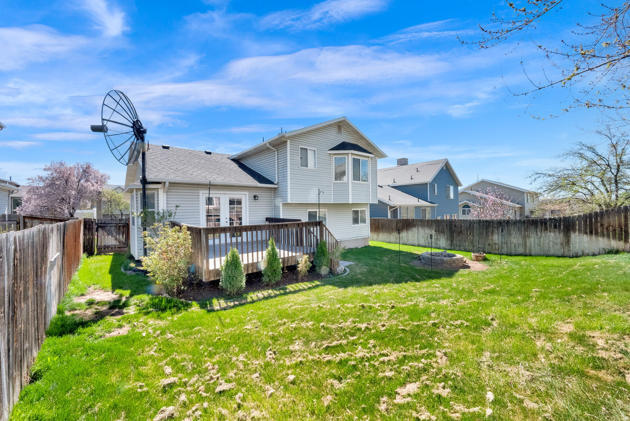 NORTH HILLS ESTATES - Residential