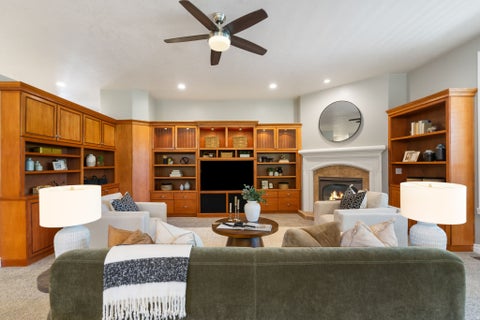 Tiny photo for 1653 E CRESCENT VIEW CIRCLE CIR S, Sandy, UT 84092 (MLS # 2174181)