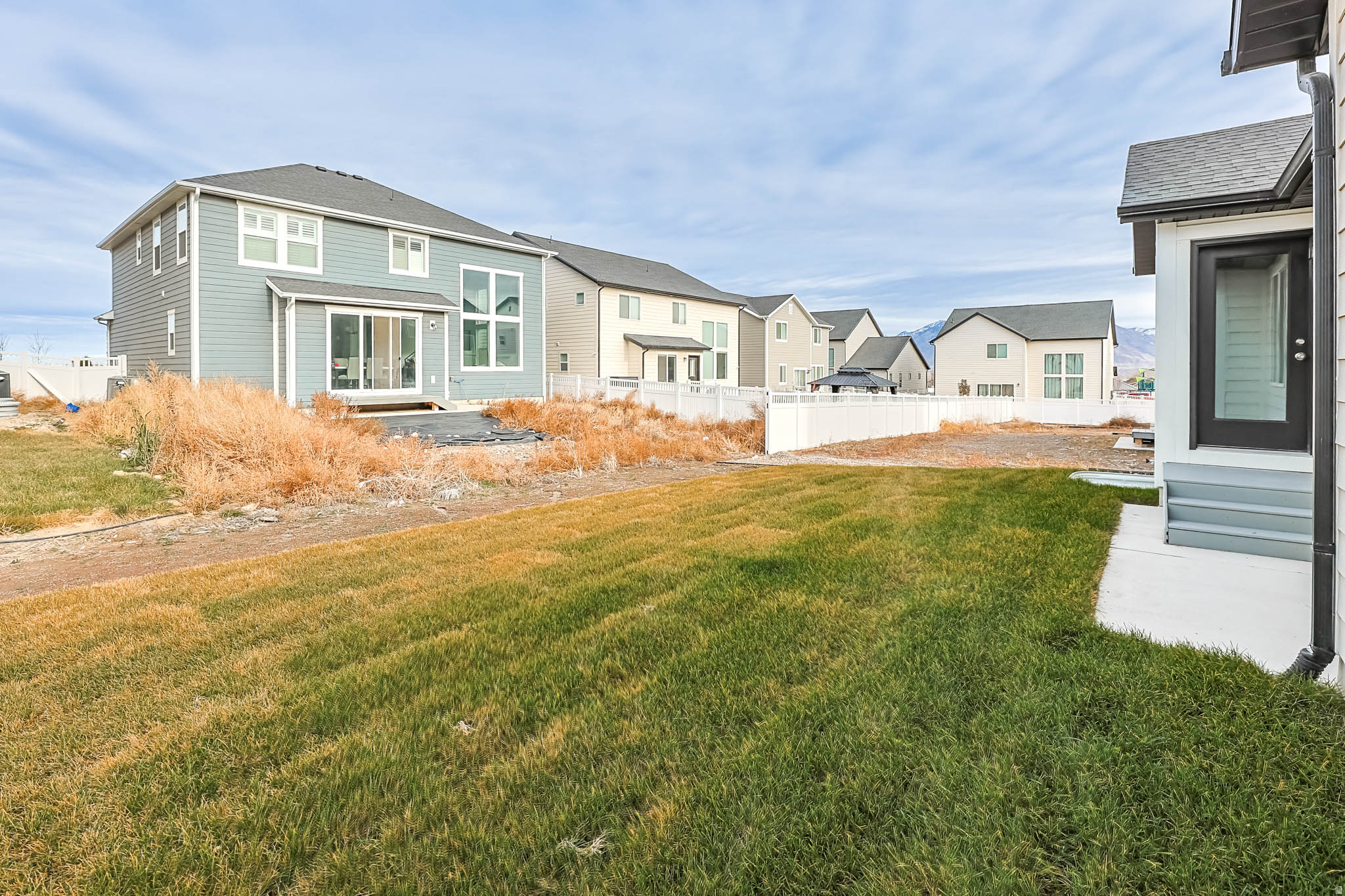 MOUNTAIN RIDGE - Residential