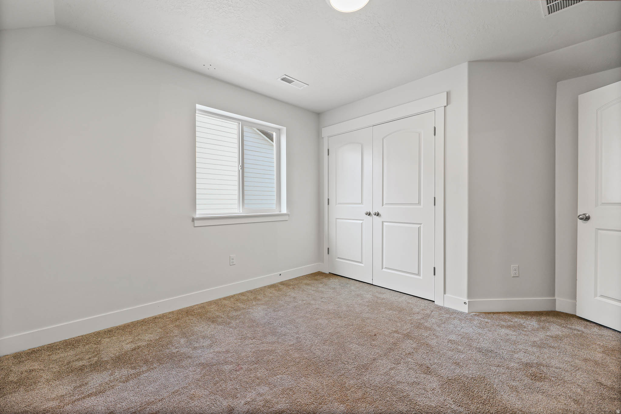 MOUNTAIN RIDGE - Residential