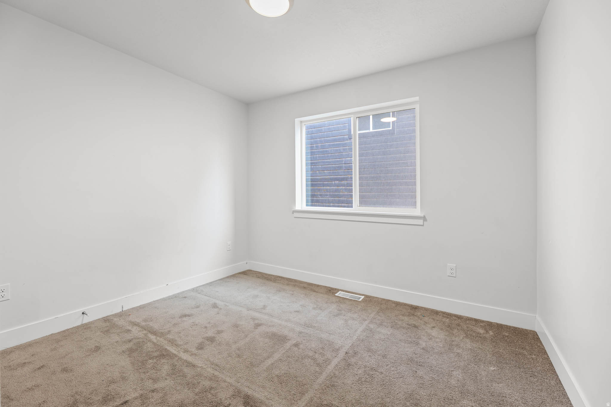 MOUNTAIN RIDGE - Residential