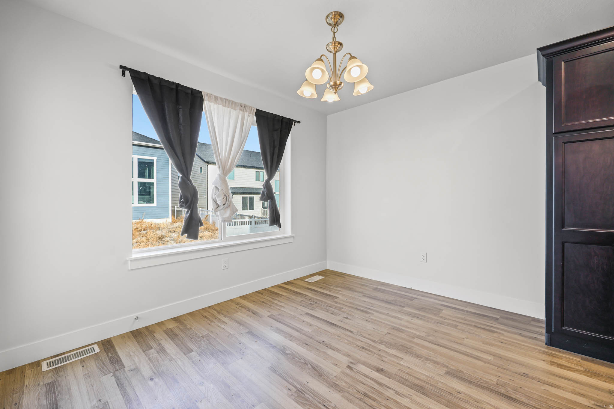 MOUNTAIN RIDGE - Residential