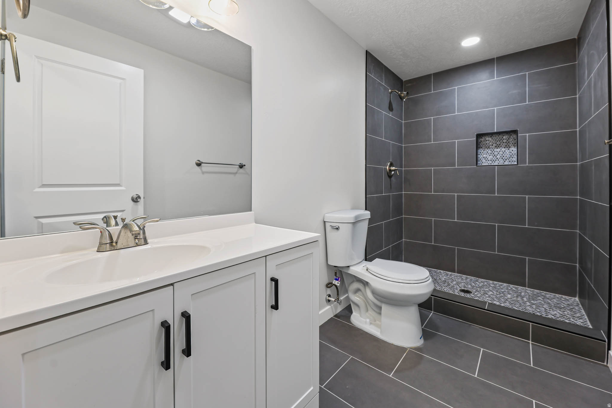 MOUNTAIN RIDGE - Residential