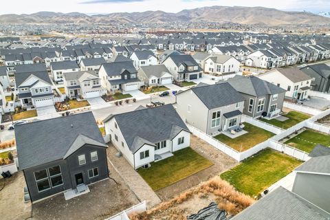 Tiny photo for 4348 W MONUMENT PEAK DR, Herriman, UT 84096 (MLS # 2128255)