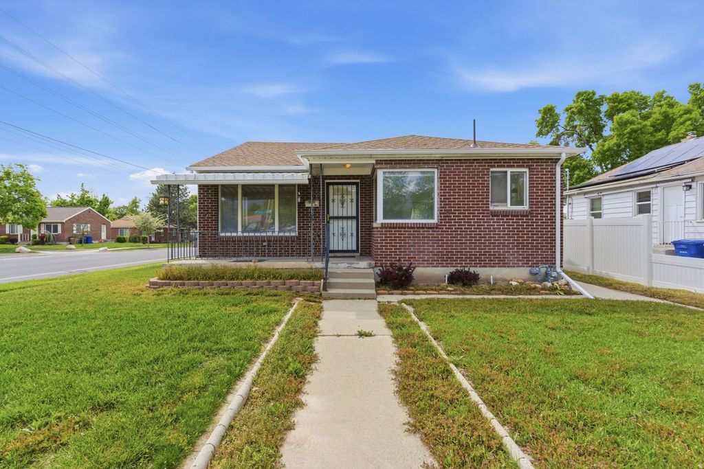 Photo of 1645 E 2700 S, Salt Lake City, UT 84106 (MLS # 2154413)