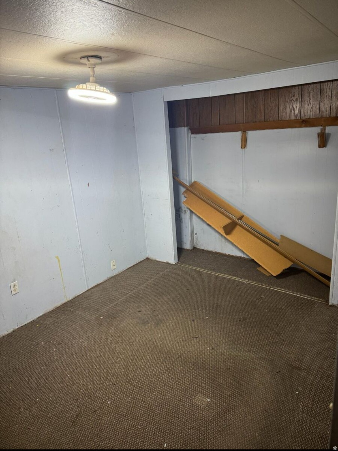 EVERGREEN VILLAGE MANUFACTURED HOME - Residential