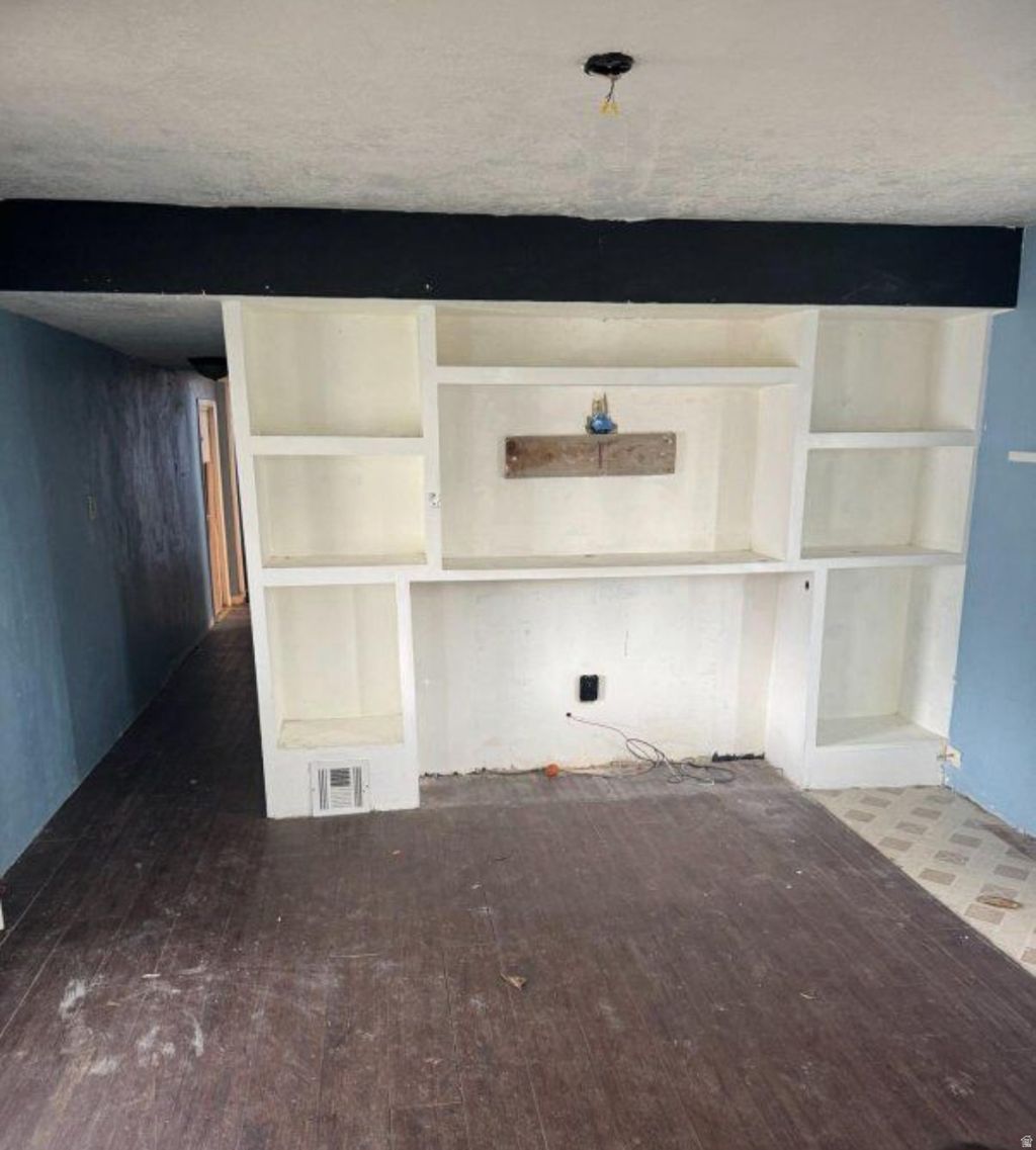 Photo of 204 2491N HIGHWAY 89 #204, Pleasant View, UT 84404 (MLS # 2128139)