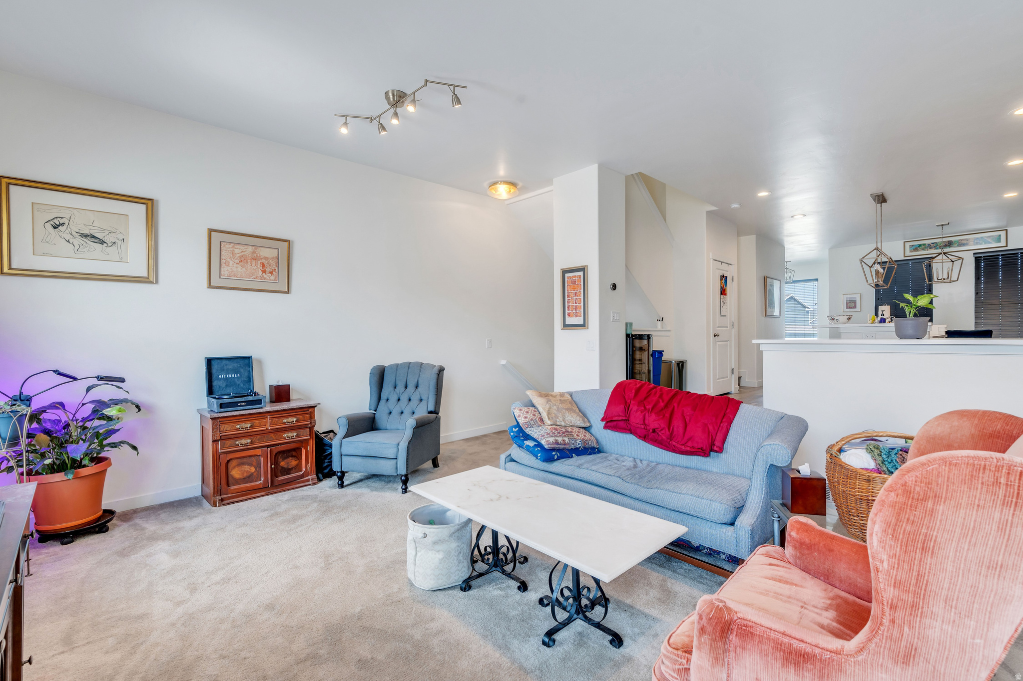 DAYBREAK - Residential