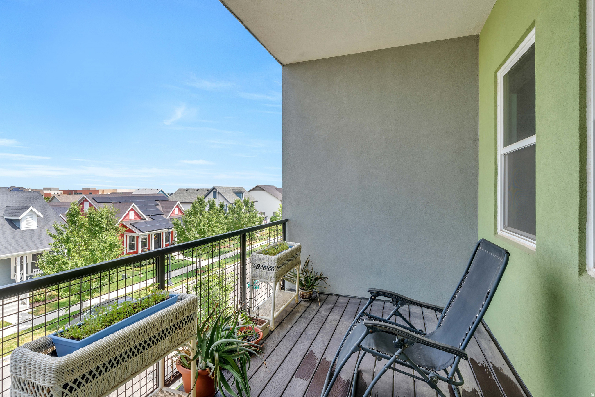 DAYBREAK - Residential