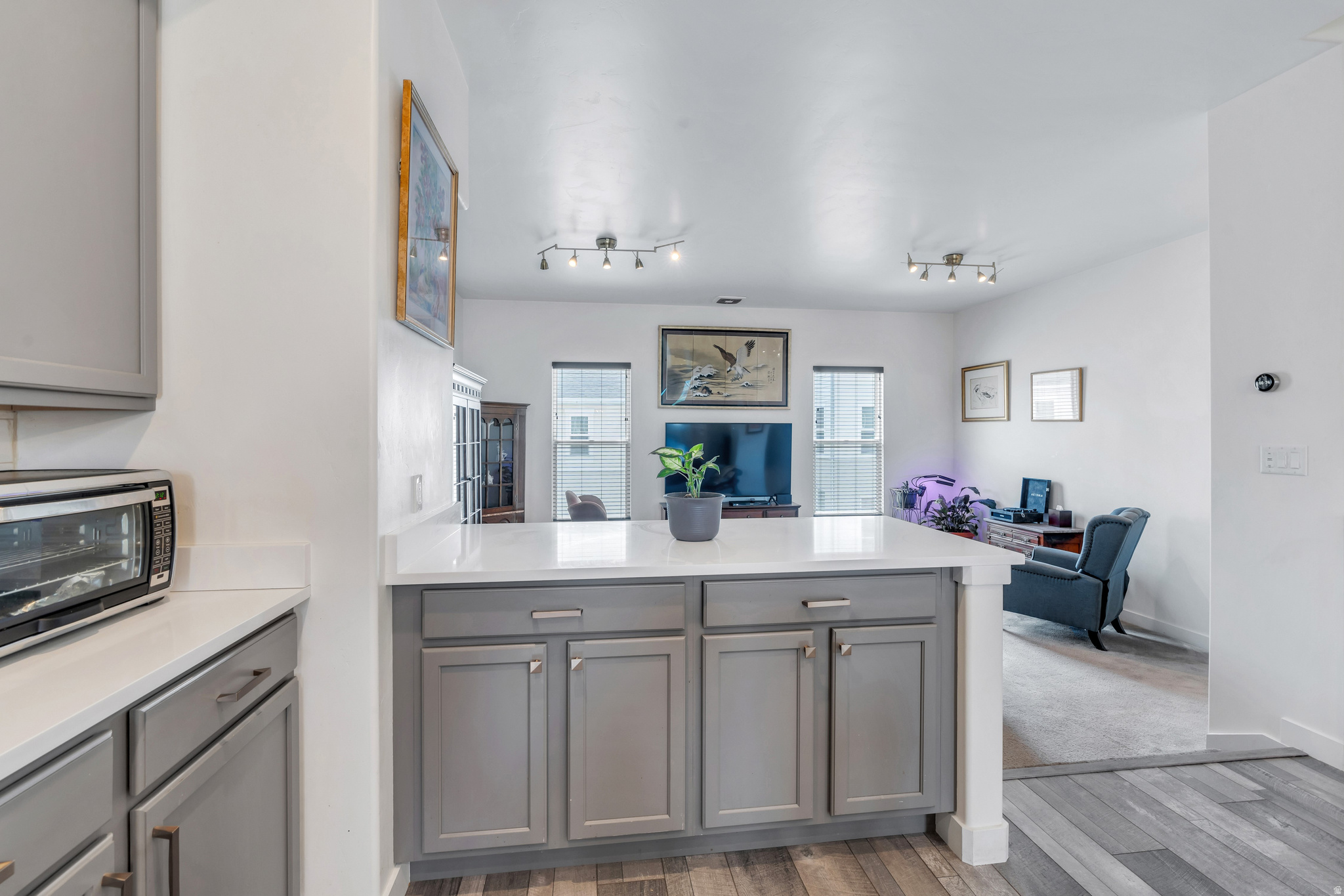 DAYBREAK - Residential