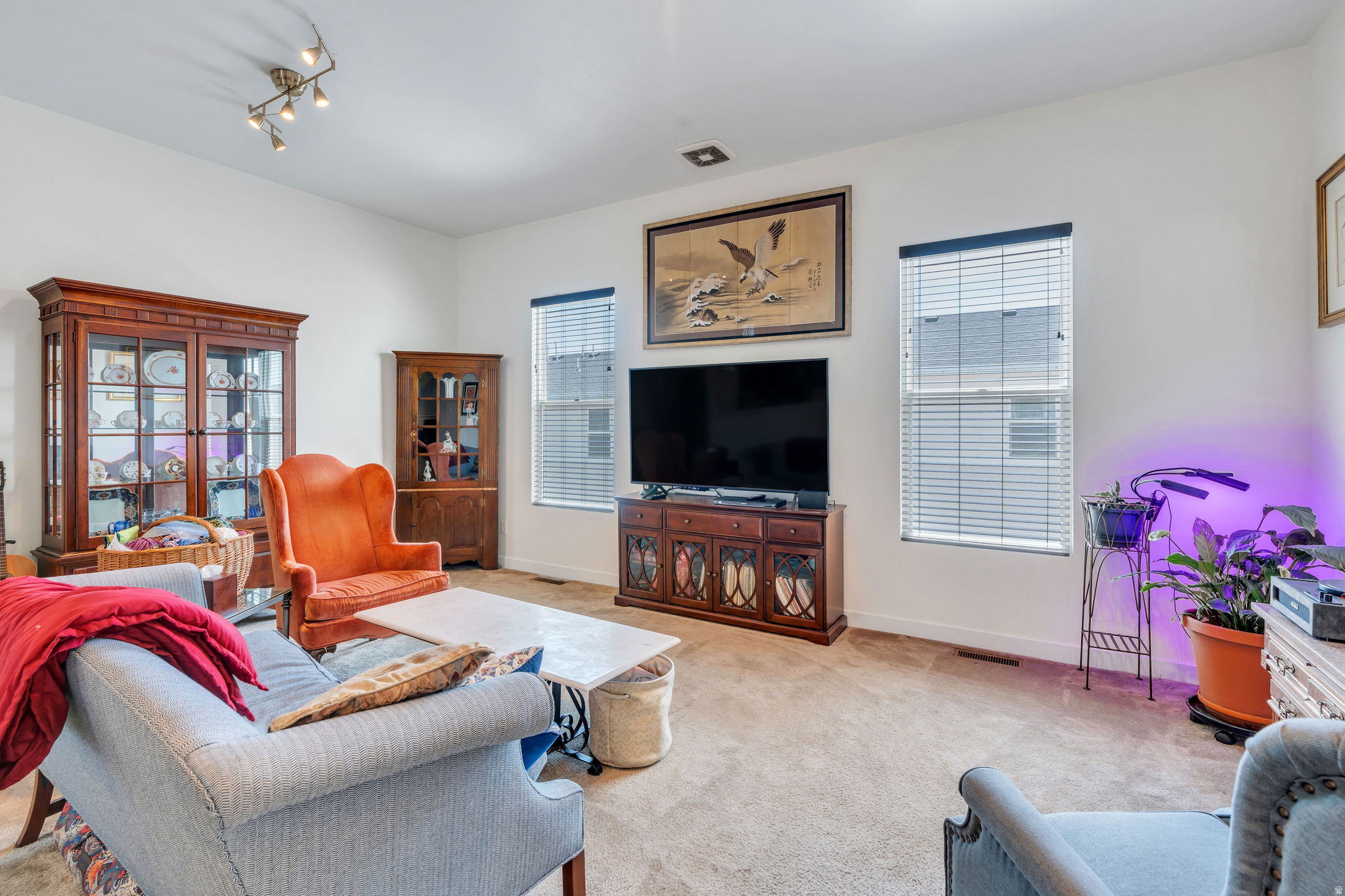 DAYBREAK - Residential