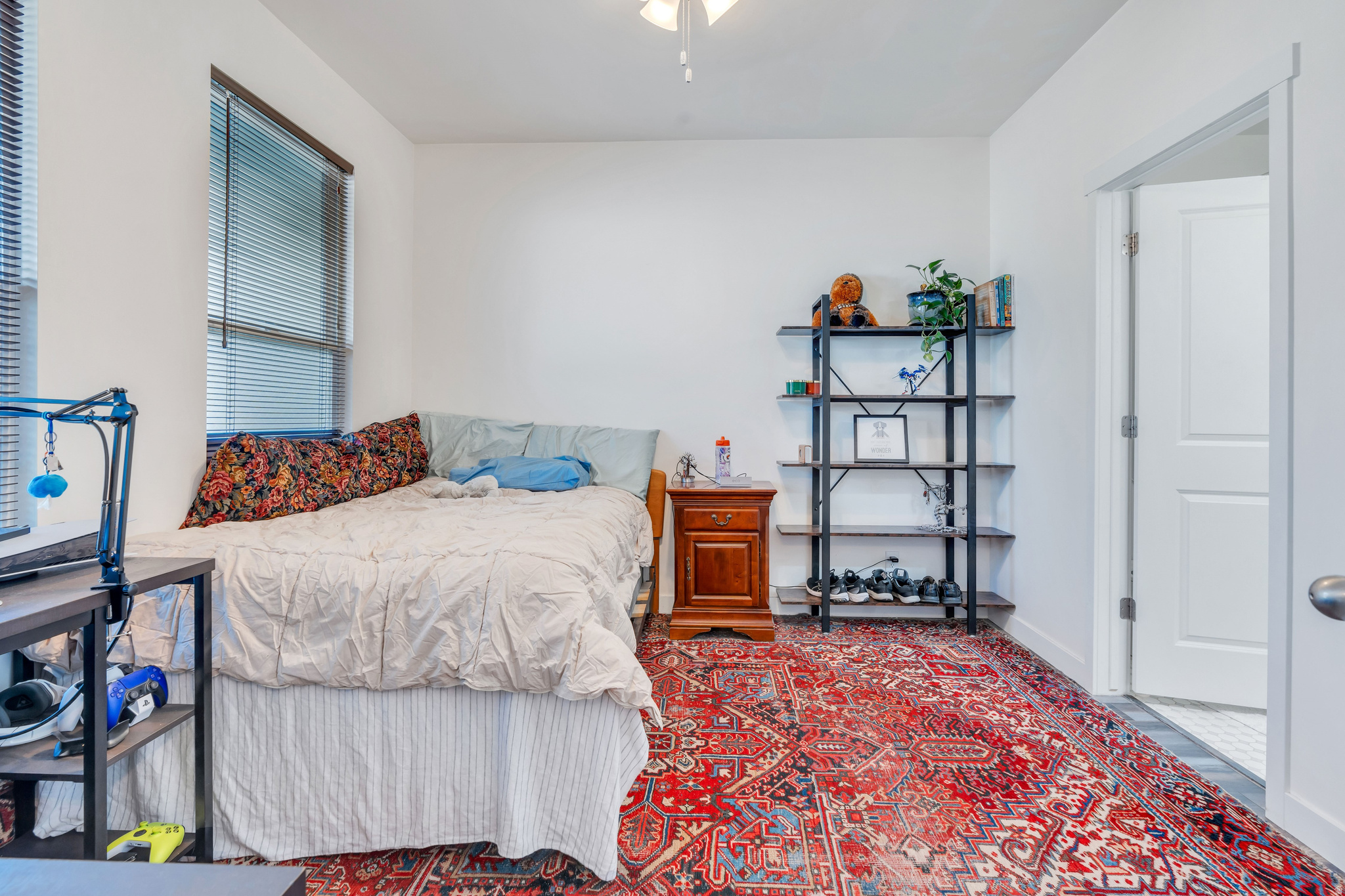 DAYBREAK - Residential