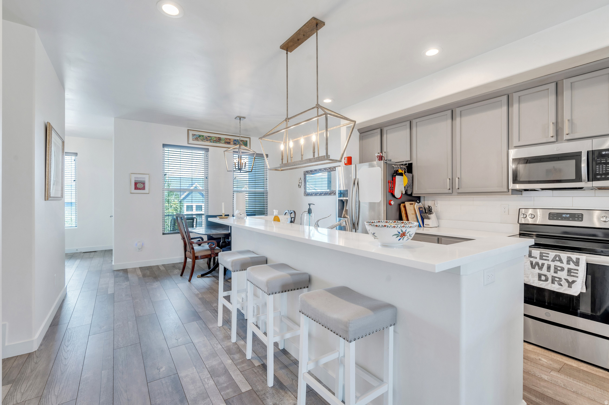 DAYBREAK - Residential