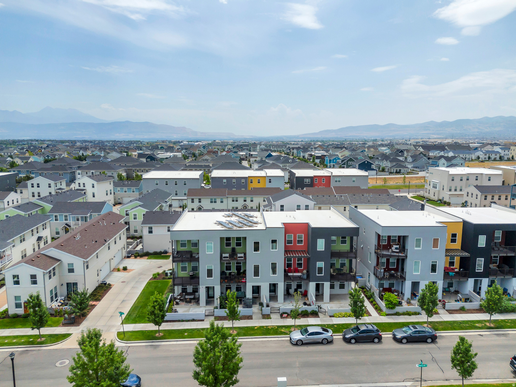 DAYBREAK - Residential