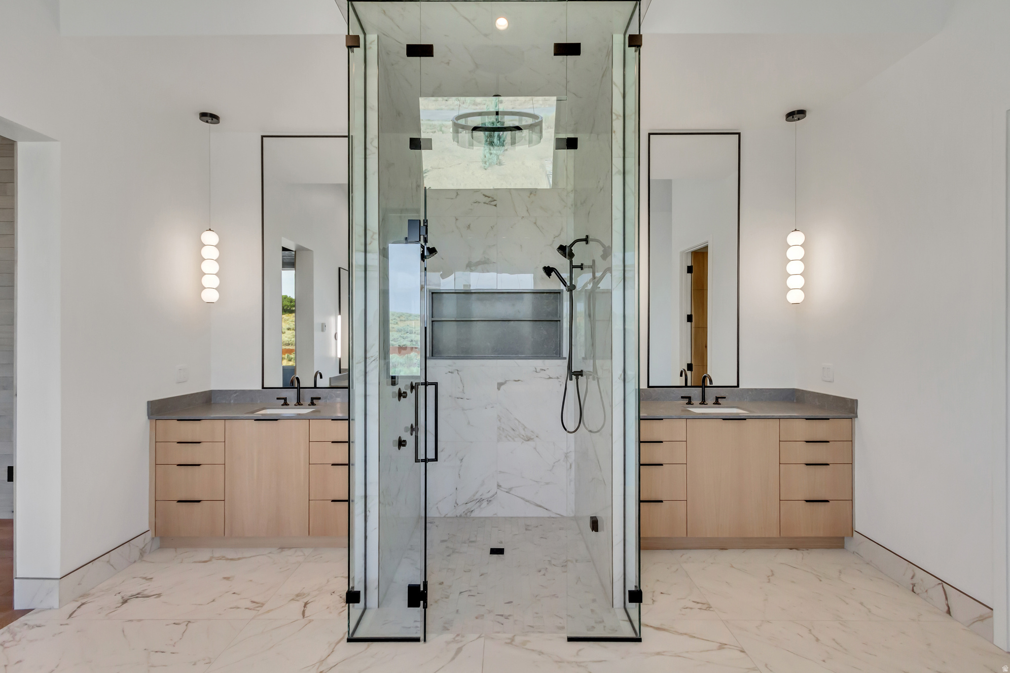 PROMONTORY PAINTED SHORES - Residential