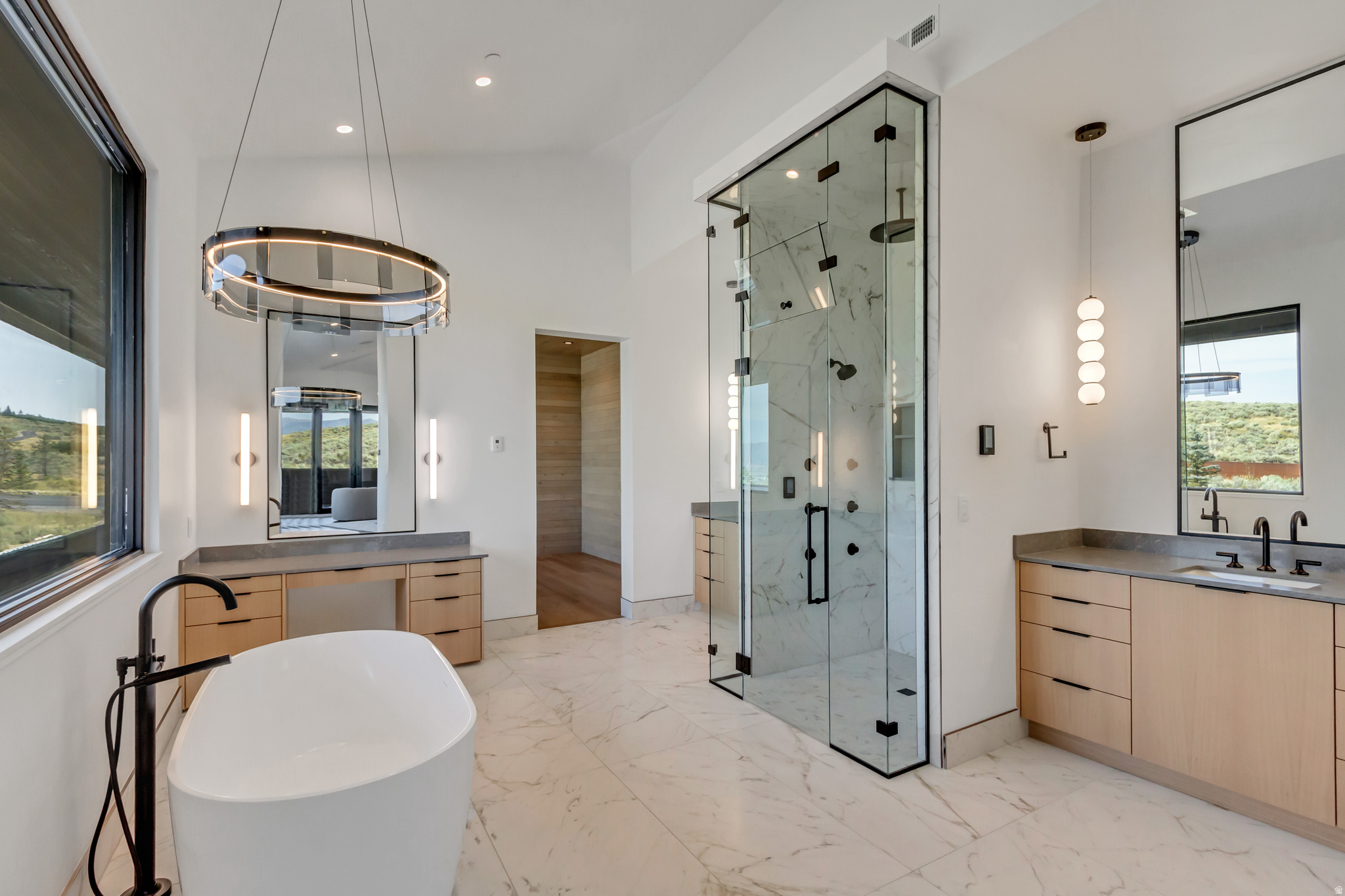 PROMONTORY PAINTED SHORES - Residential