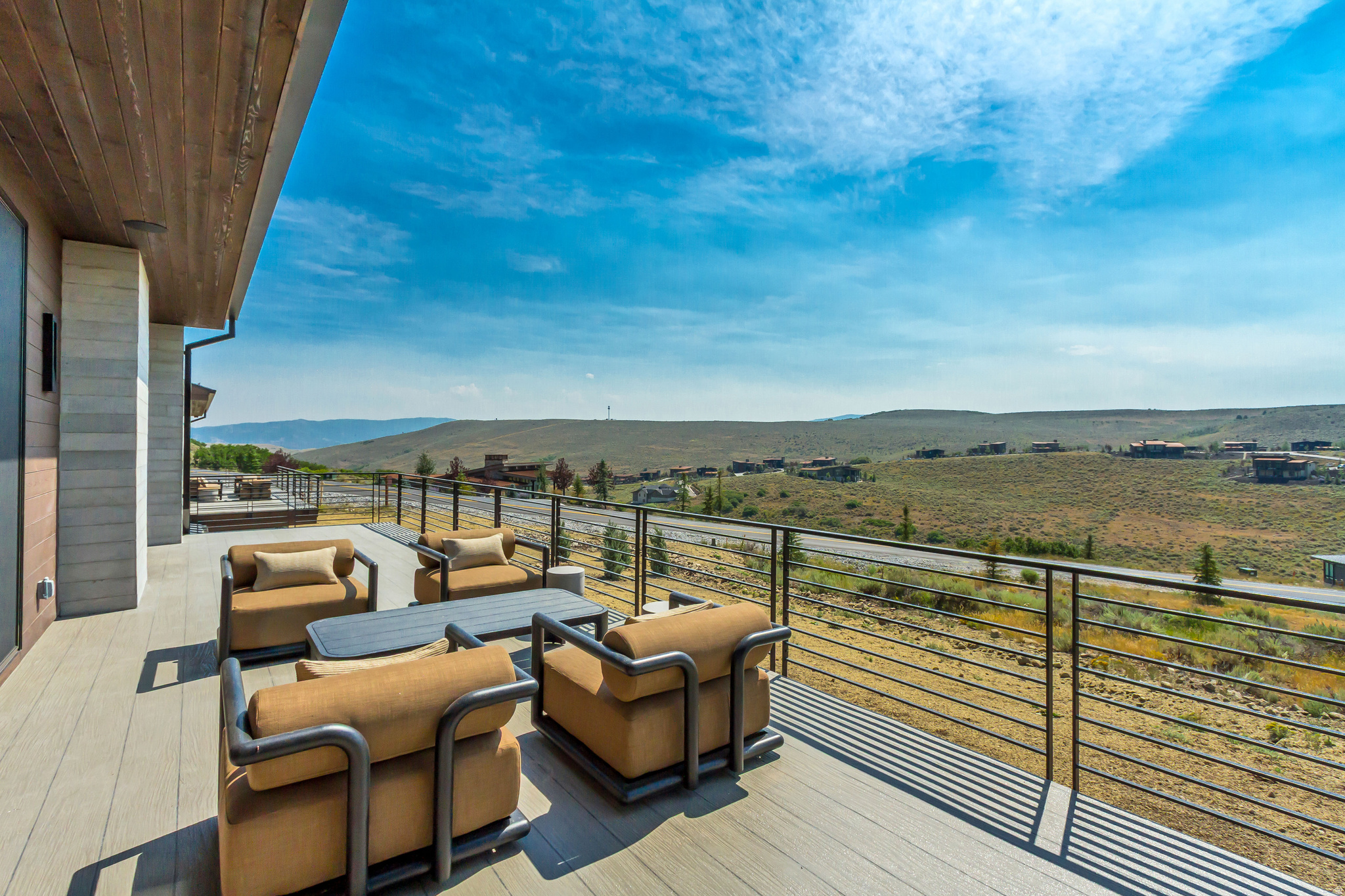 PROMONTORY PAINTED SHORES - Residential