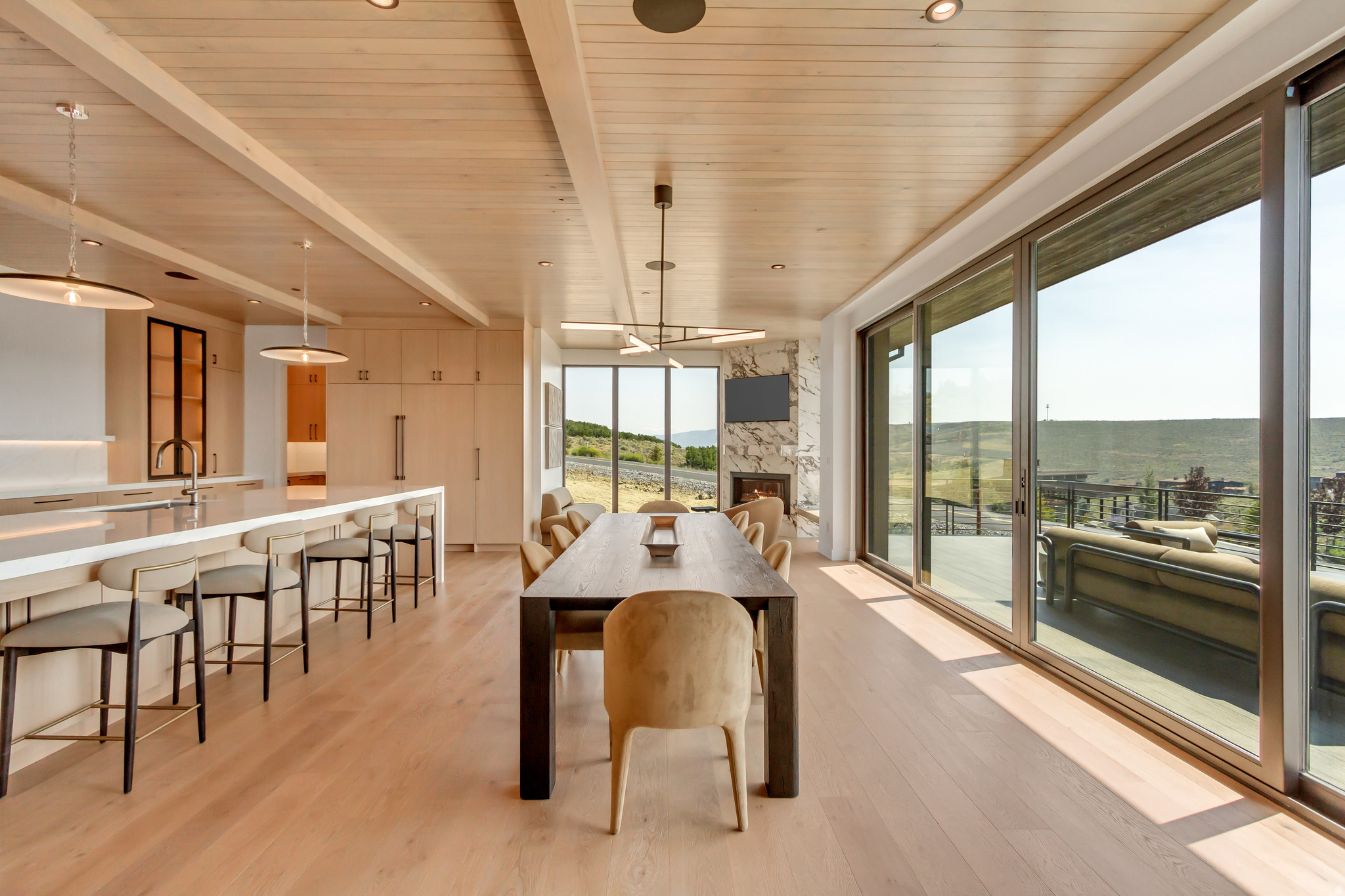 PROMONTORY PAINTED SHORES - Residential