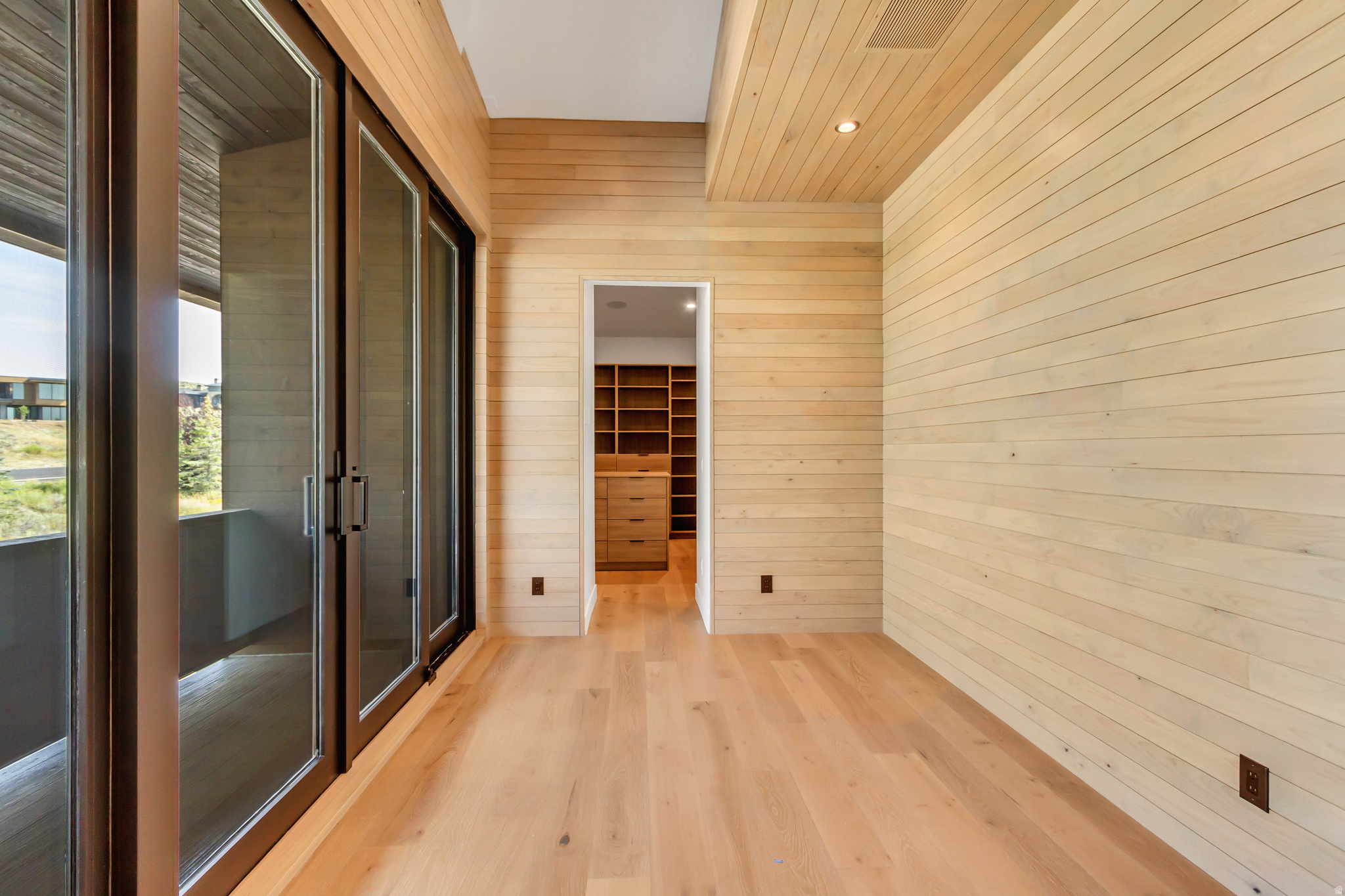 PROMONTORY PAINTED SHORES - Residential