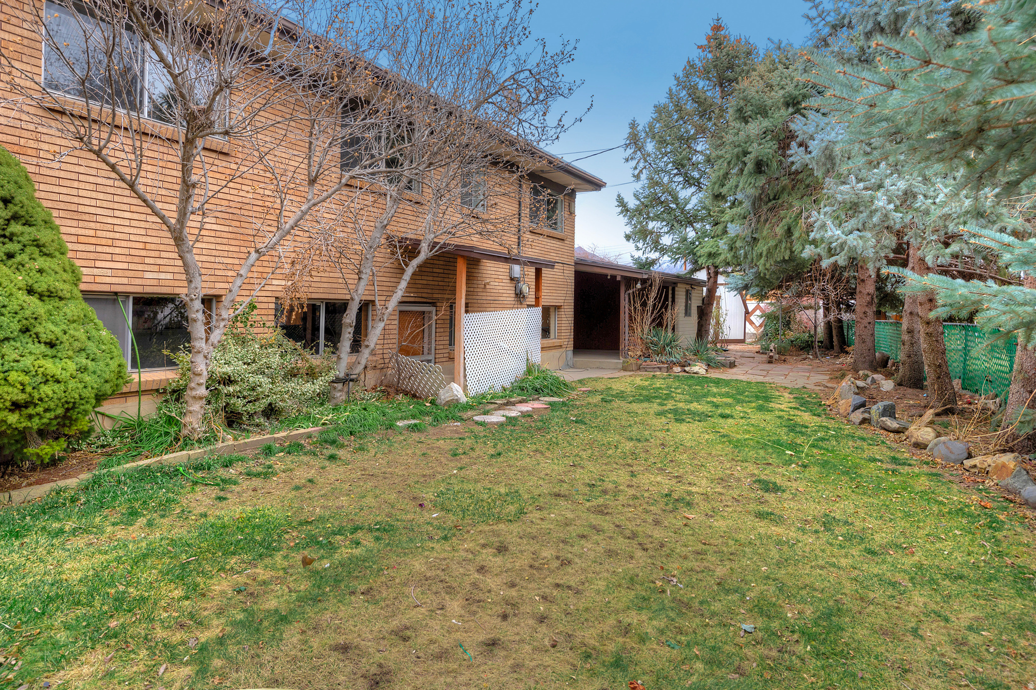 GOLDEN BANTA - Residential