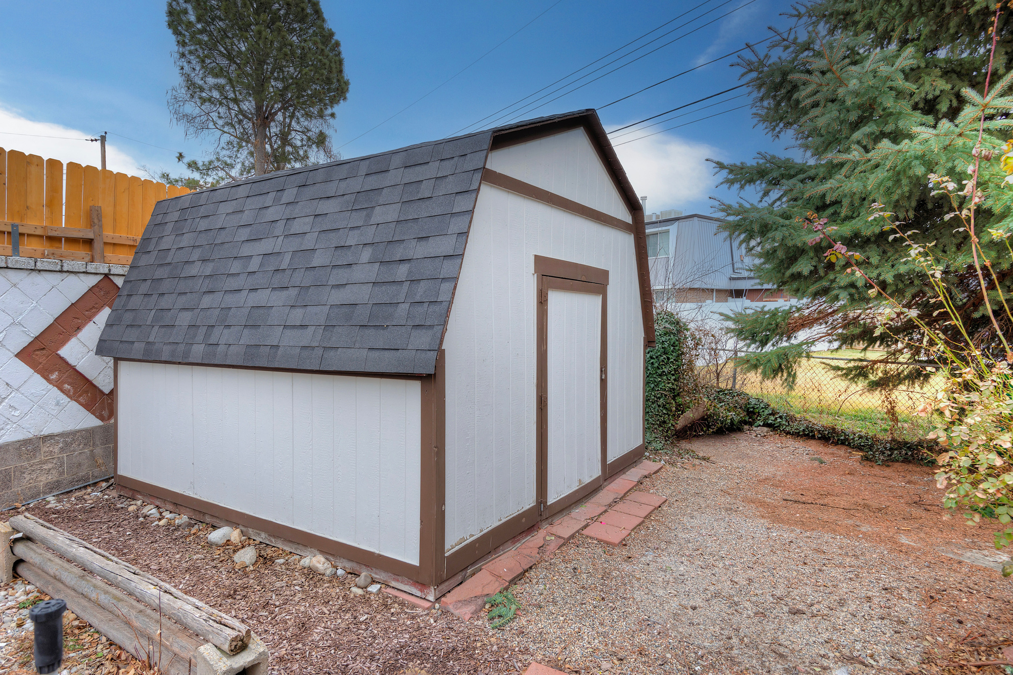 GOLDEN BANTA - Residential