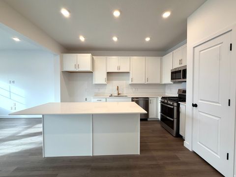 Tiny photo for 2946 N LONE PINE ST #661, Eagle Mountain, UT 84005 (MLS # 2151071)