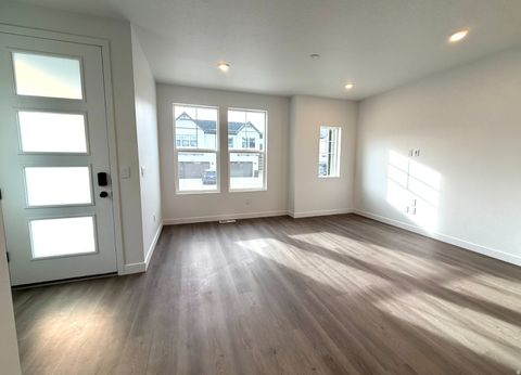 Tiny photo for 2946 N LONE PINE ST #661, Eagle Mountain, UT 84005 (MLS # 2151071)
