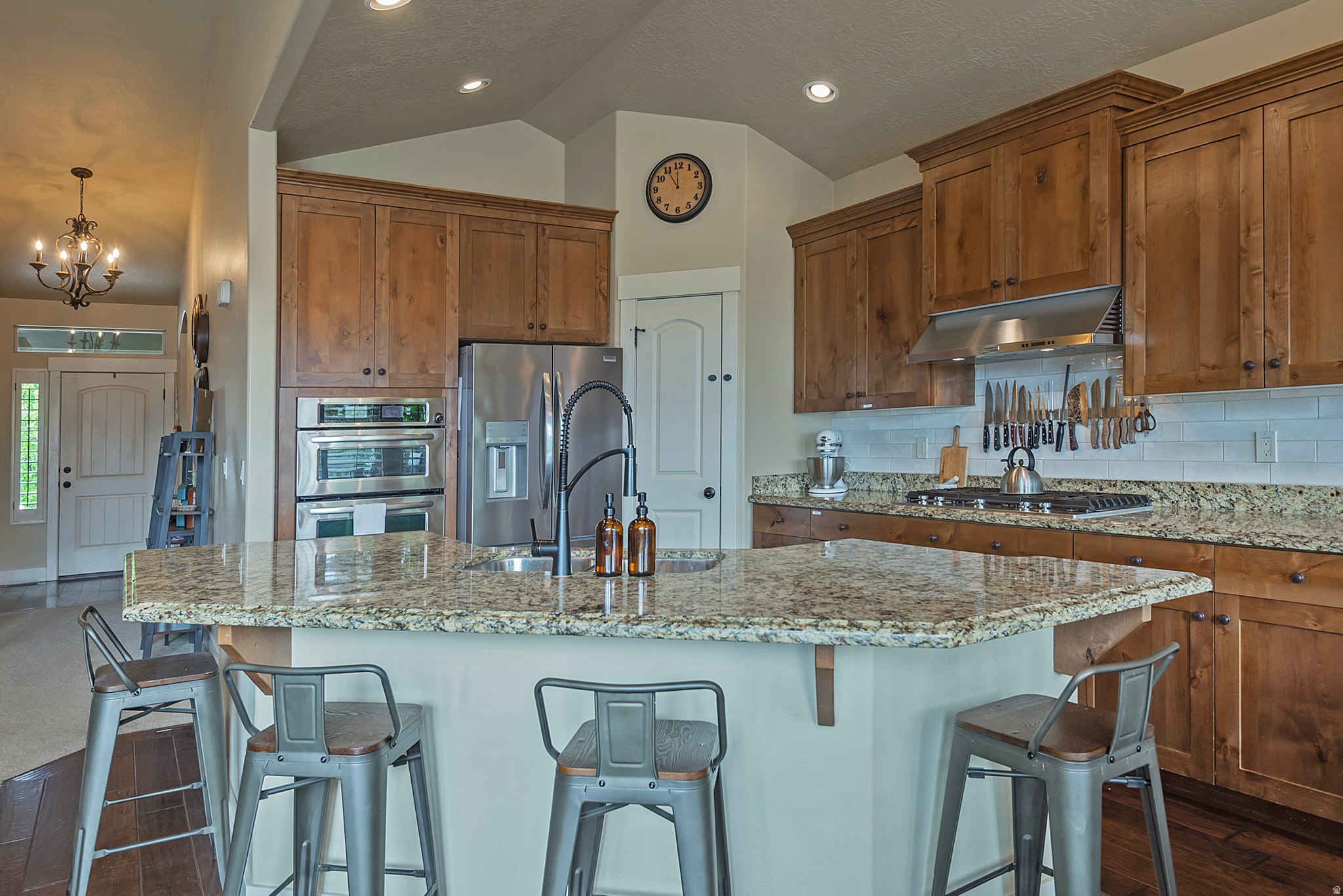 WESTERN SPRINGS - Residential