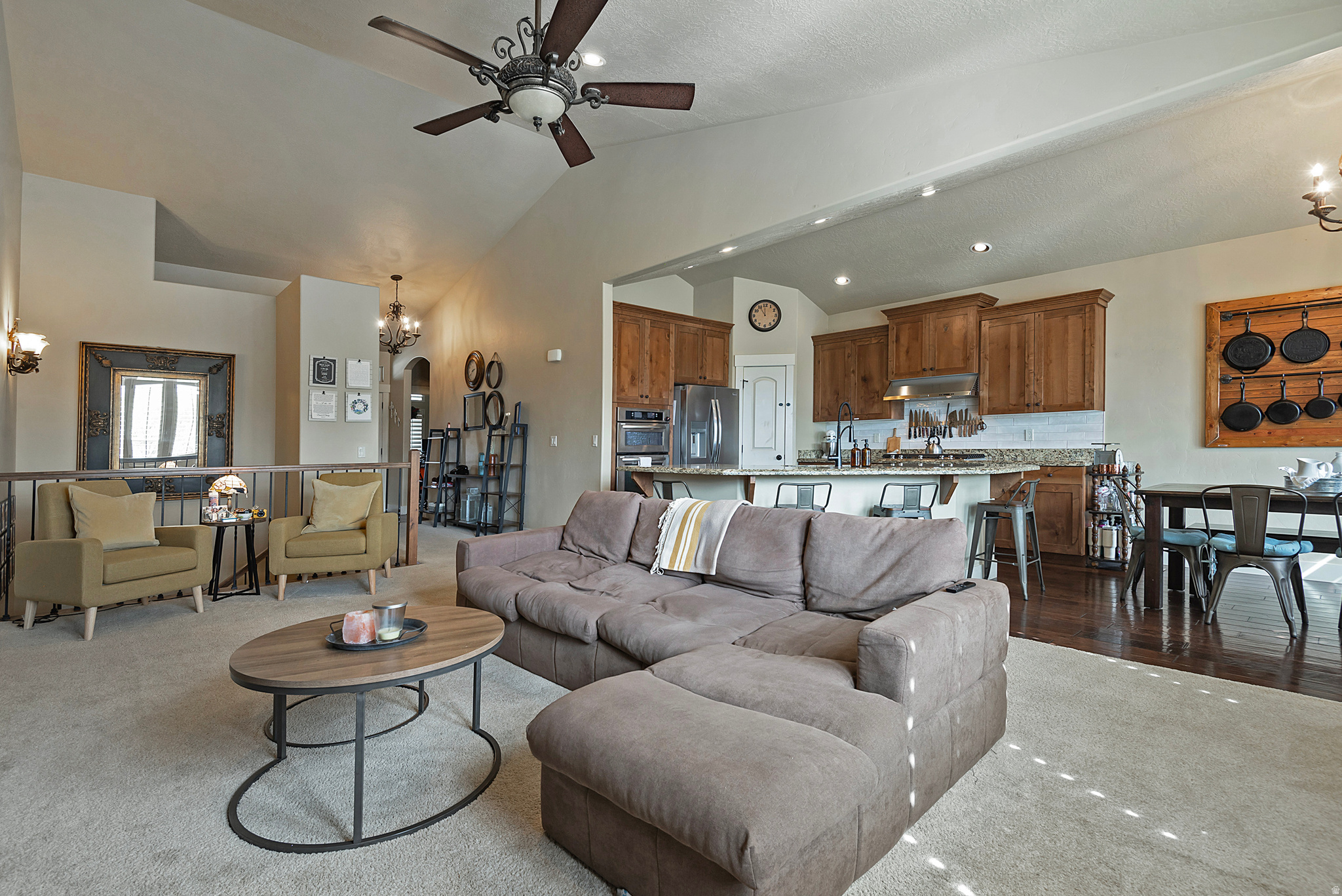 WESTERN SPRINGS - Residential