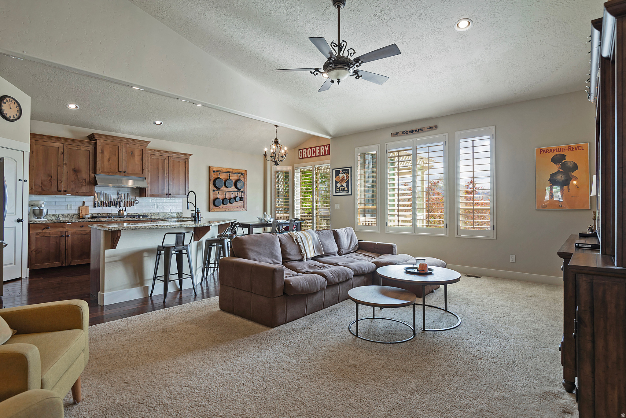 WESTERN SPRINGS - Residential