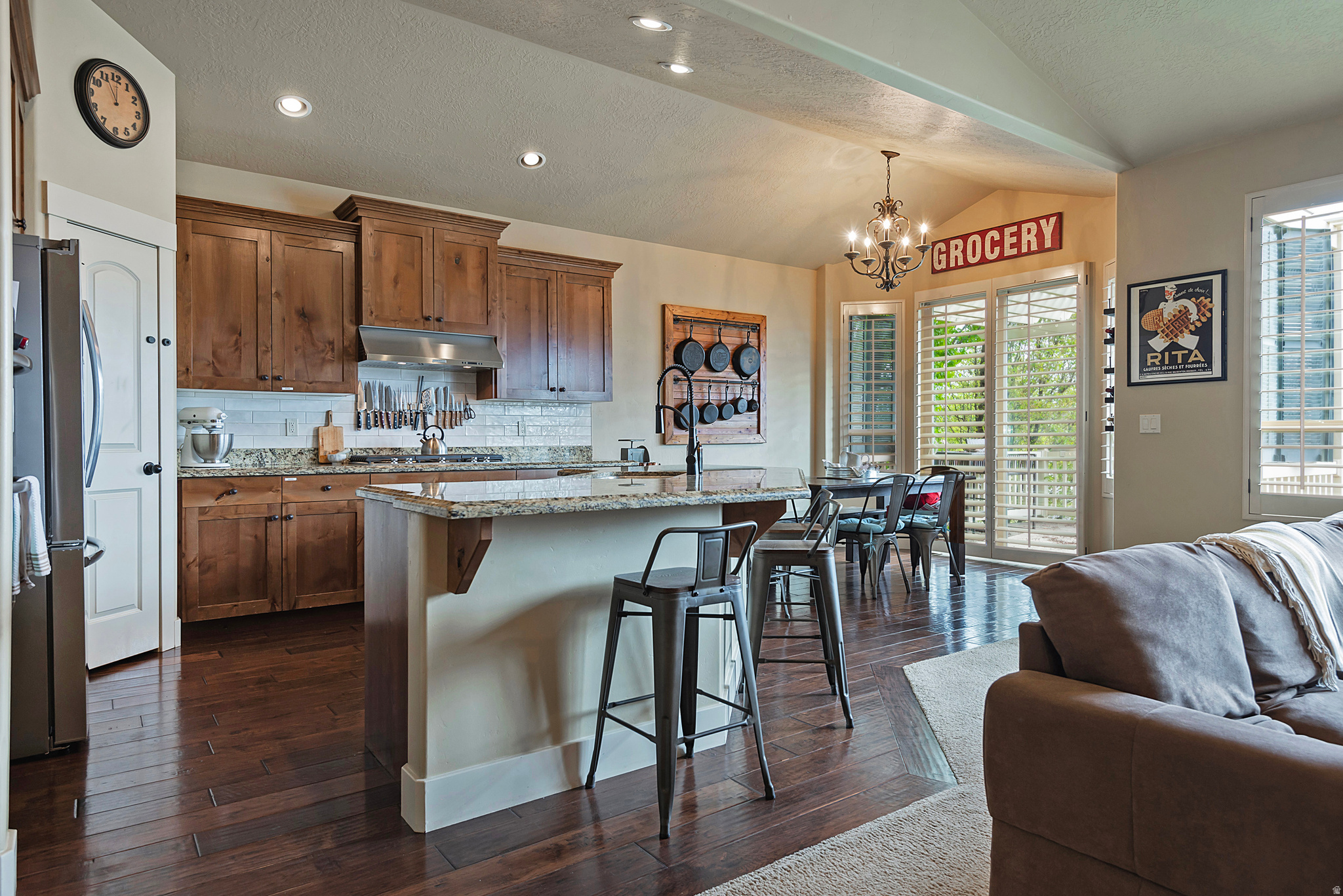 WESTERN SPRINGS - Residential