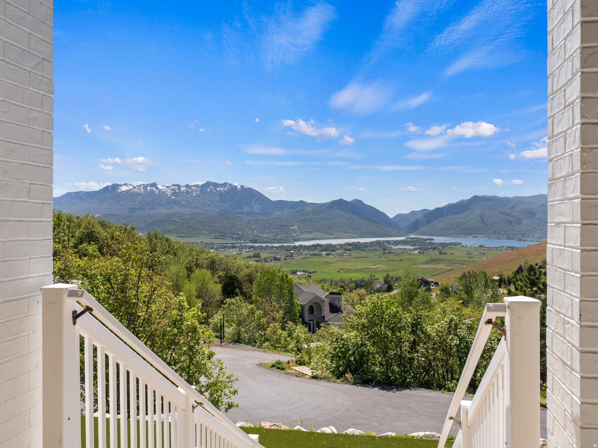 GREEN HILL COUNTRY - Residential