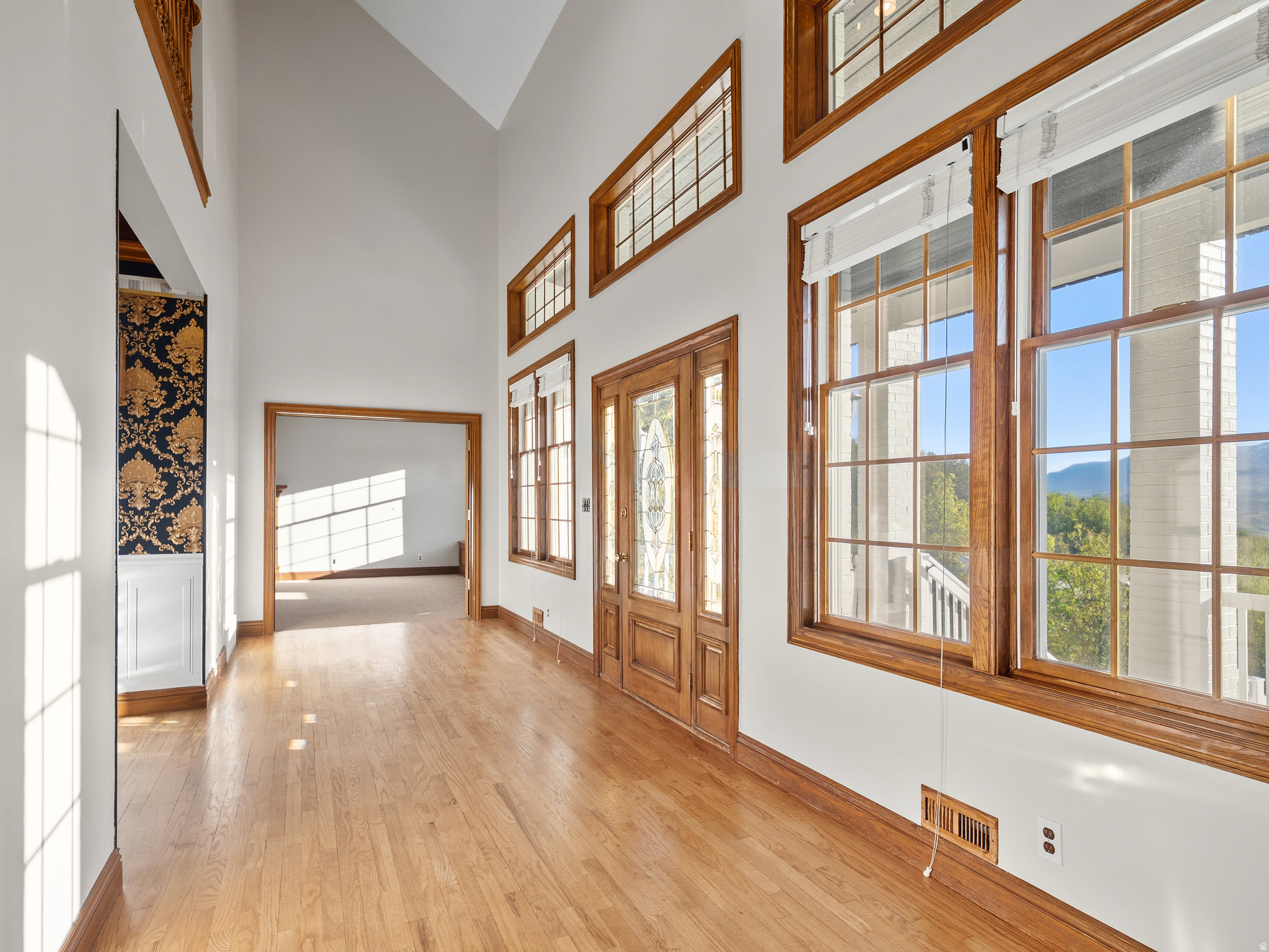 GREEN HILL COUNTRY - Residential