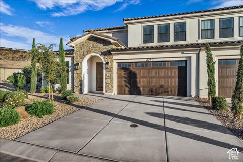 Tiny photo for 2310 E ARENA ROJA DR, Washington, UT 84780 (MLS # 2187385)