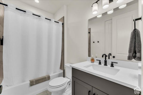 Tiny photo for 2310 E ARENA ROJA DR, Washington, UT 84780 (MLS # 2187385)