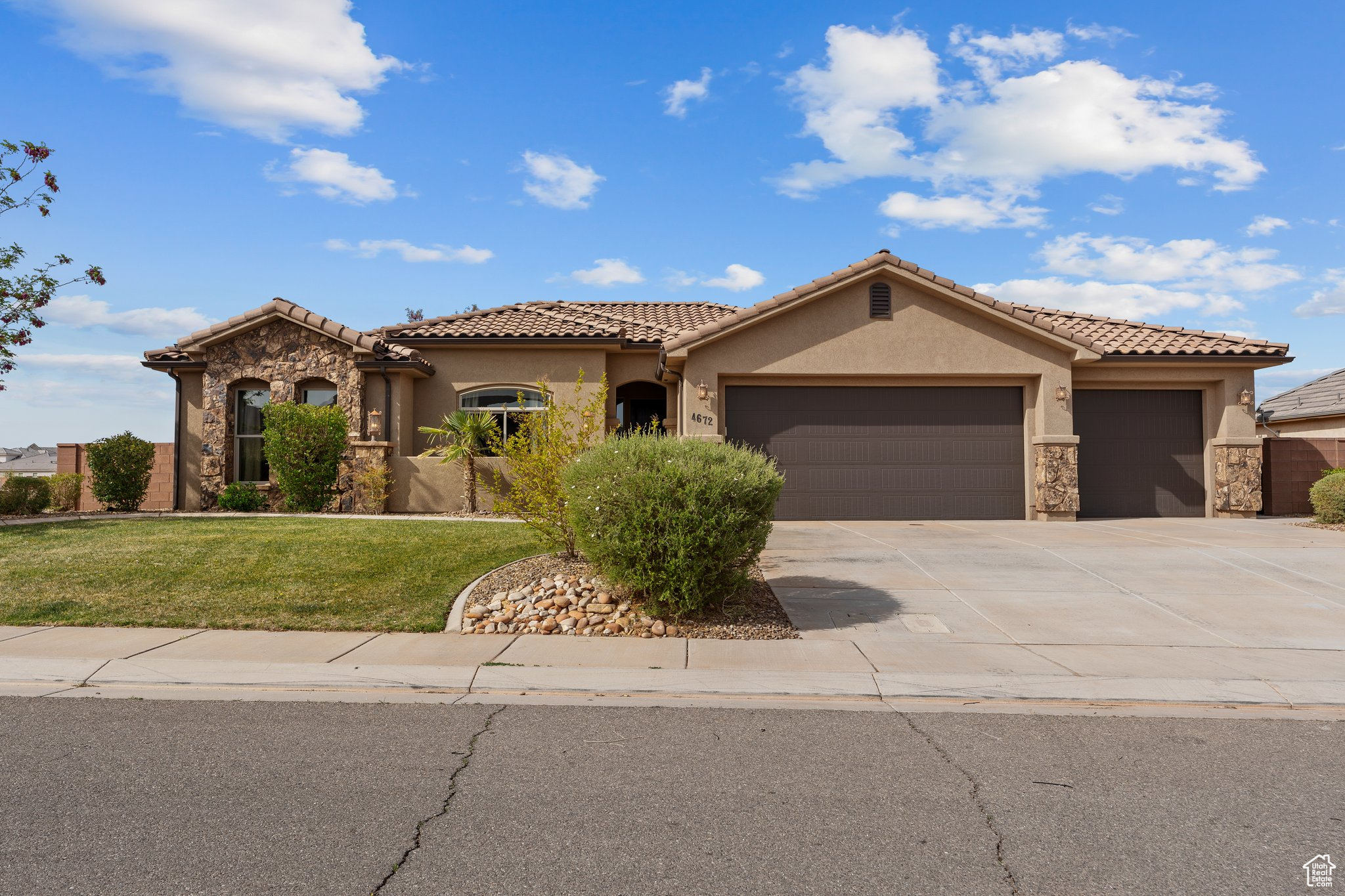 4672 S Cattail Way, Washington, Utah image 1
