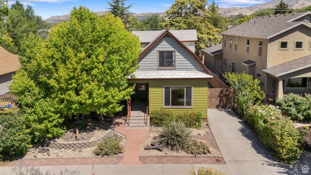 Photo of 1133 E MILTON AVE, Salt Lake City, UT 84105 (MLS # 2106224)