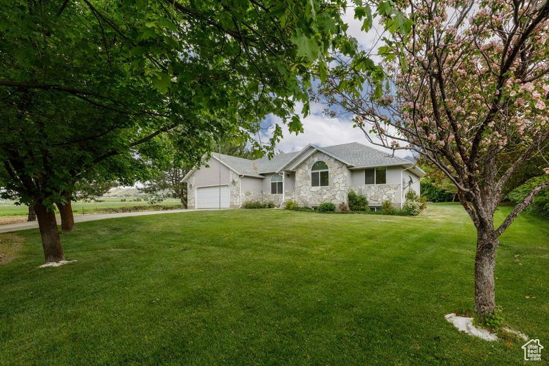 540 N 100, Hyde Park, Utah image 3