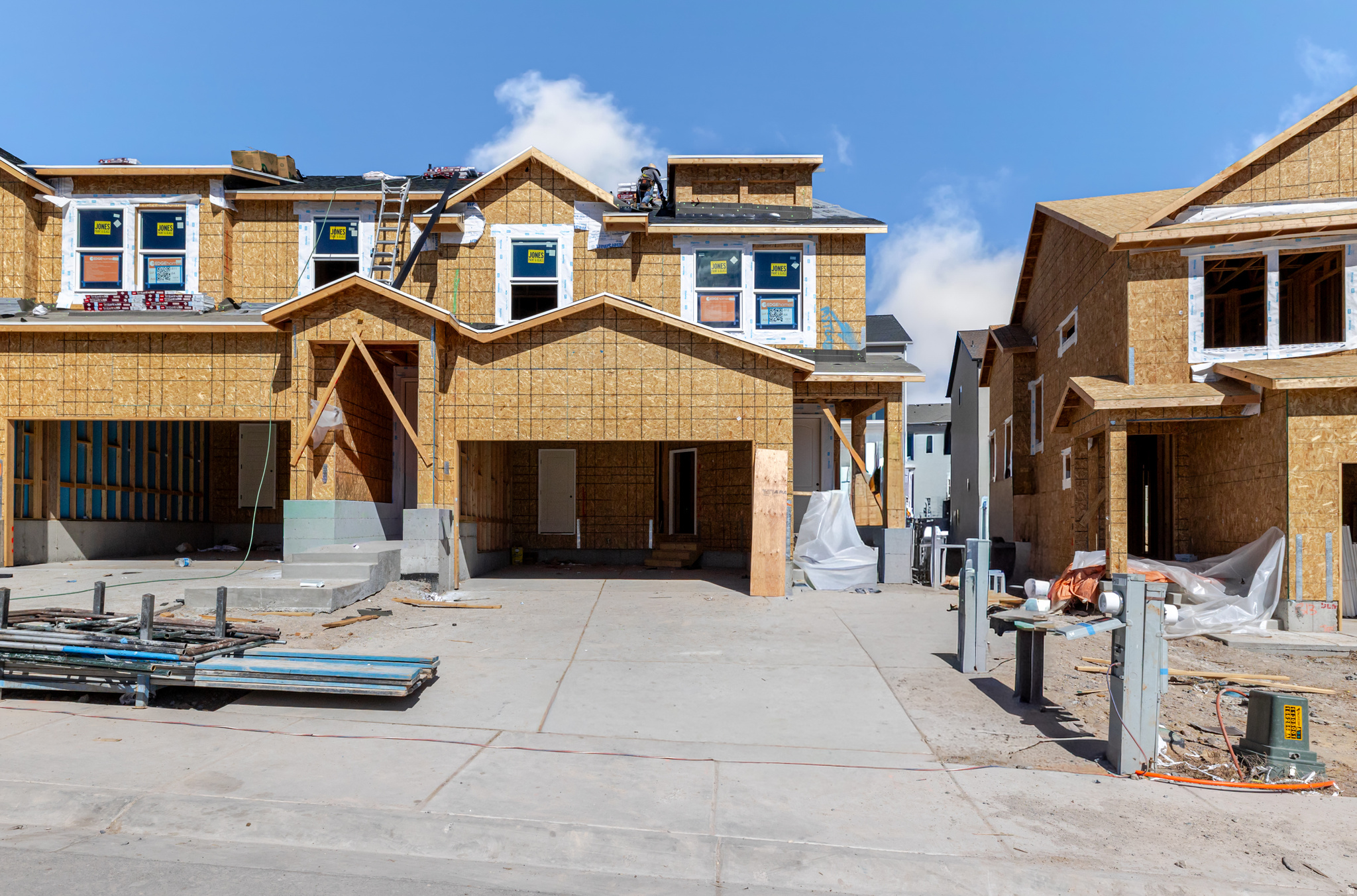 RIDGEHORNE - Residential