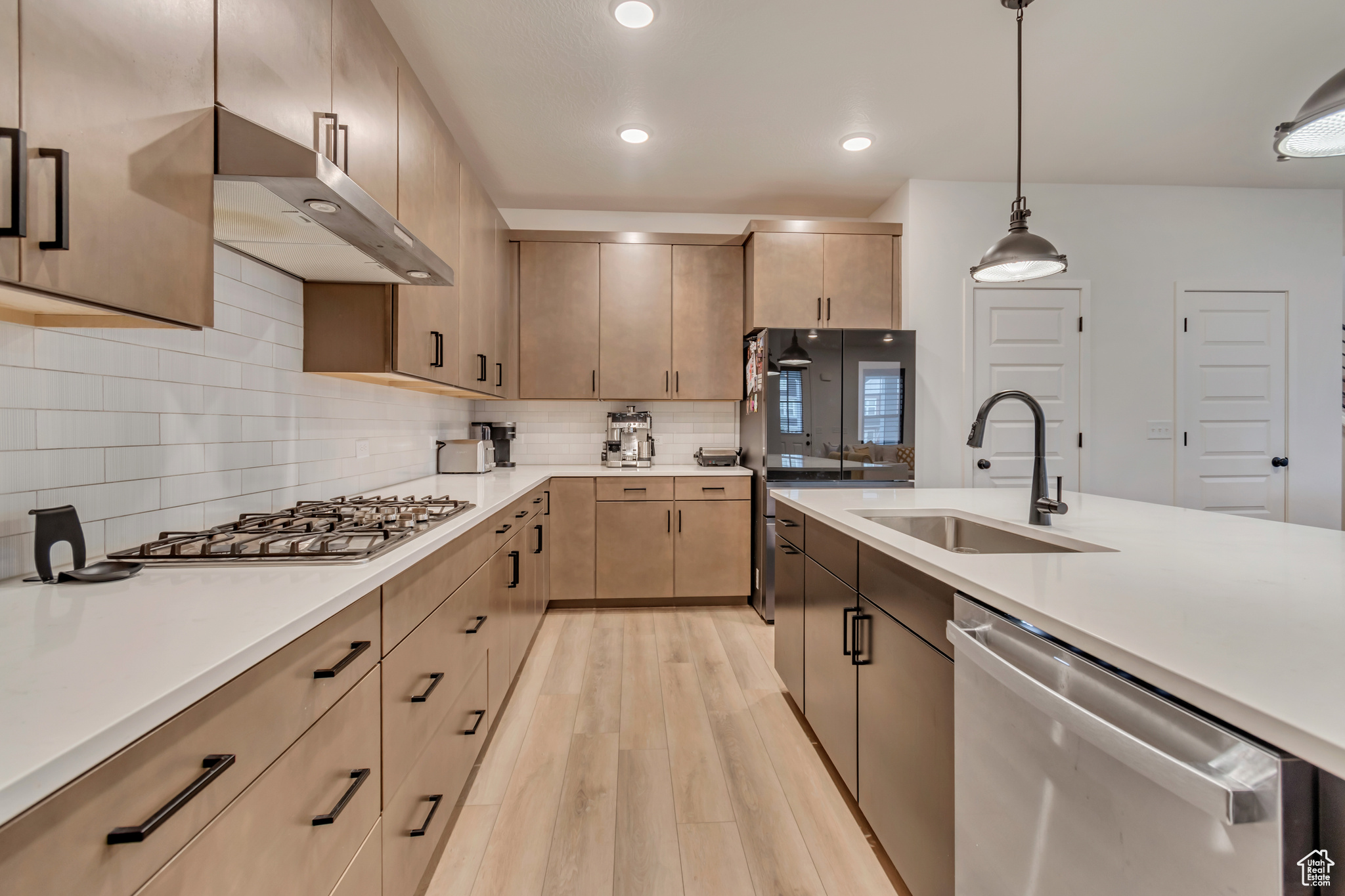 DAYBREAK - Residential