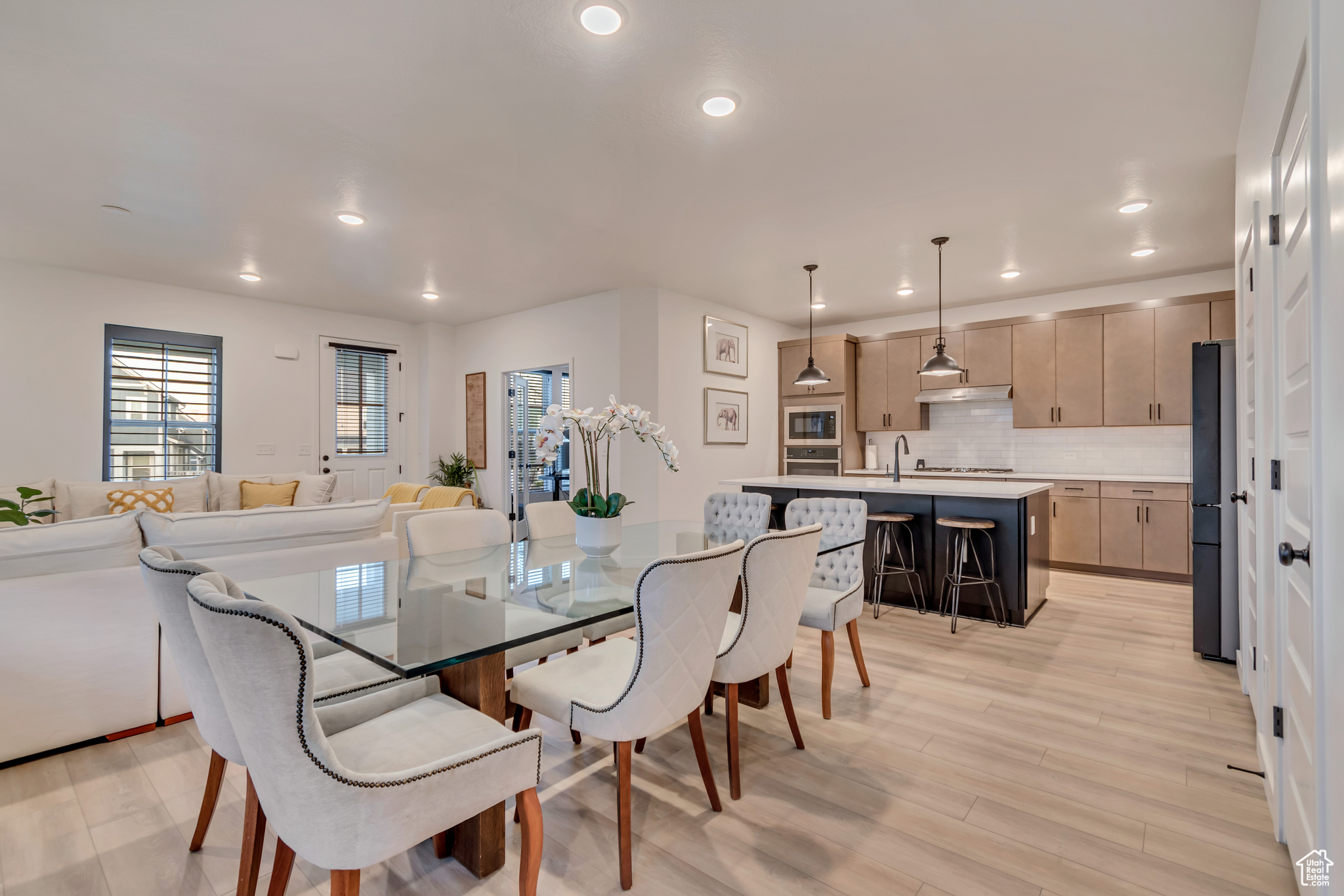 DAYBREAK - Residential