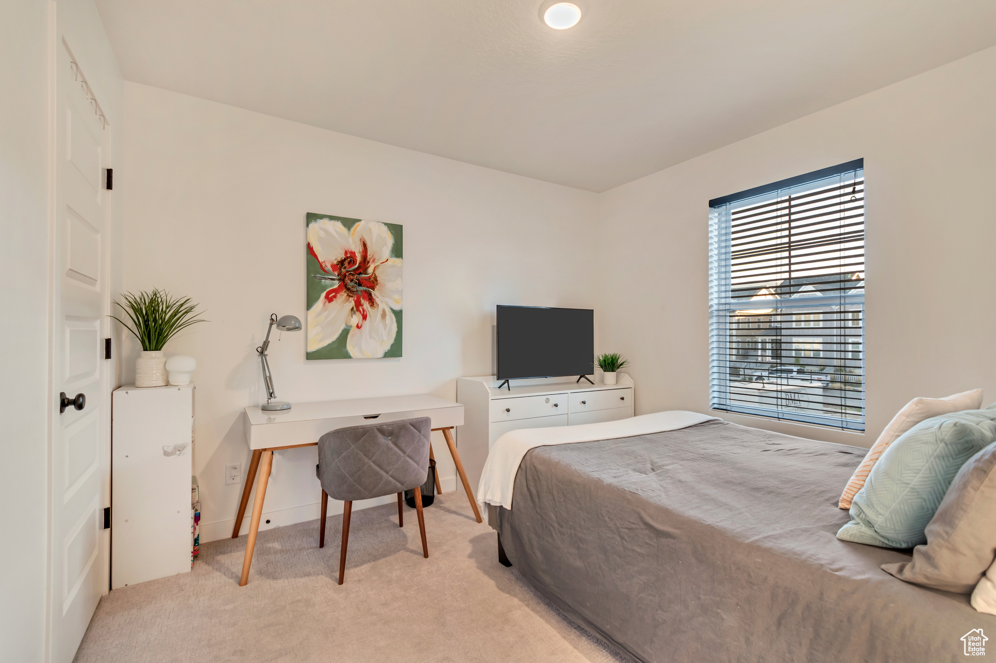 DAYBREAK - Residential