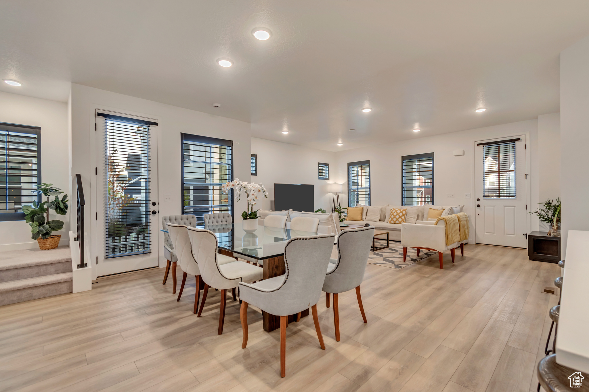 DAYBREAK - Residential