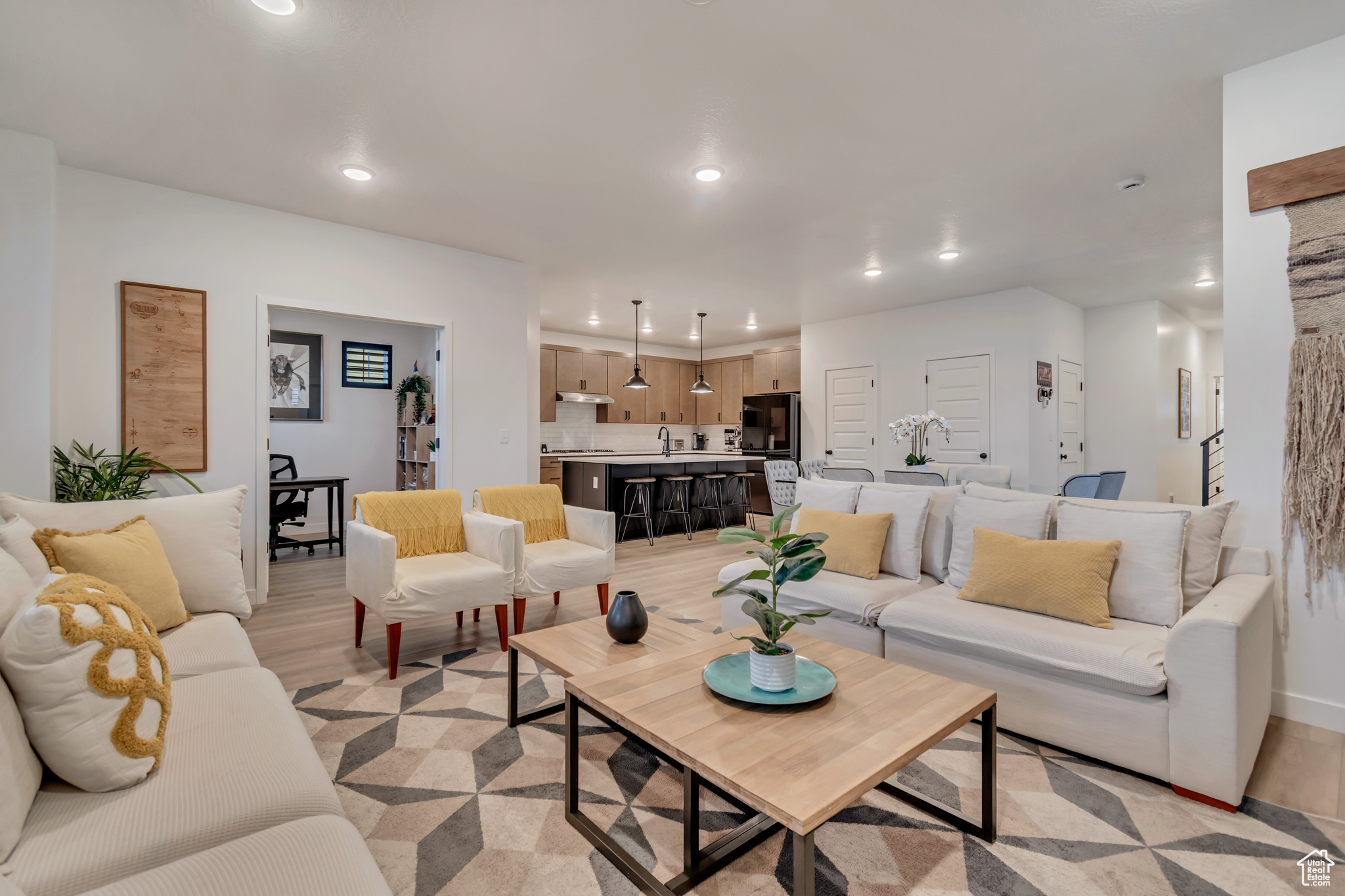 DAYBREAK - Residential