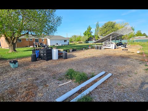 Tiny photo for 2132 W 800 N, Clinton, UT 84015 (MLS # 2151765)
