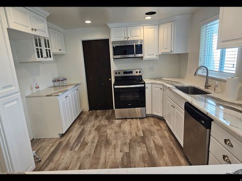 Tiny photo for 2132 W 800 N, Clinton, UT 84015 (MLS # 2151765)