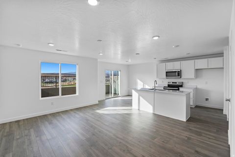 Tiny photo for 1752 S FORBIDDING WAY #2273, Washington, UT 84780 (MLS # 2135586)