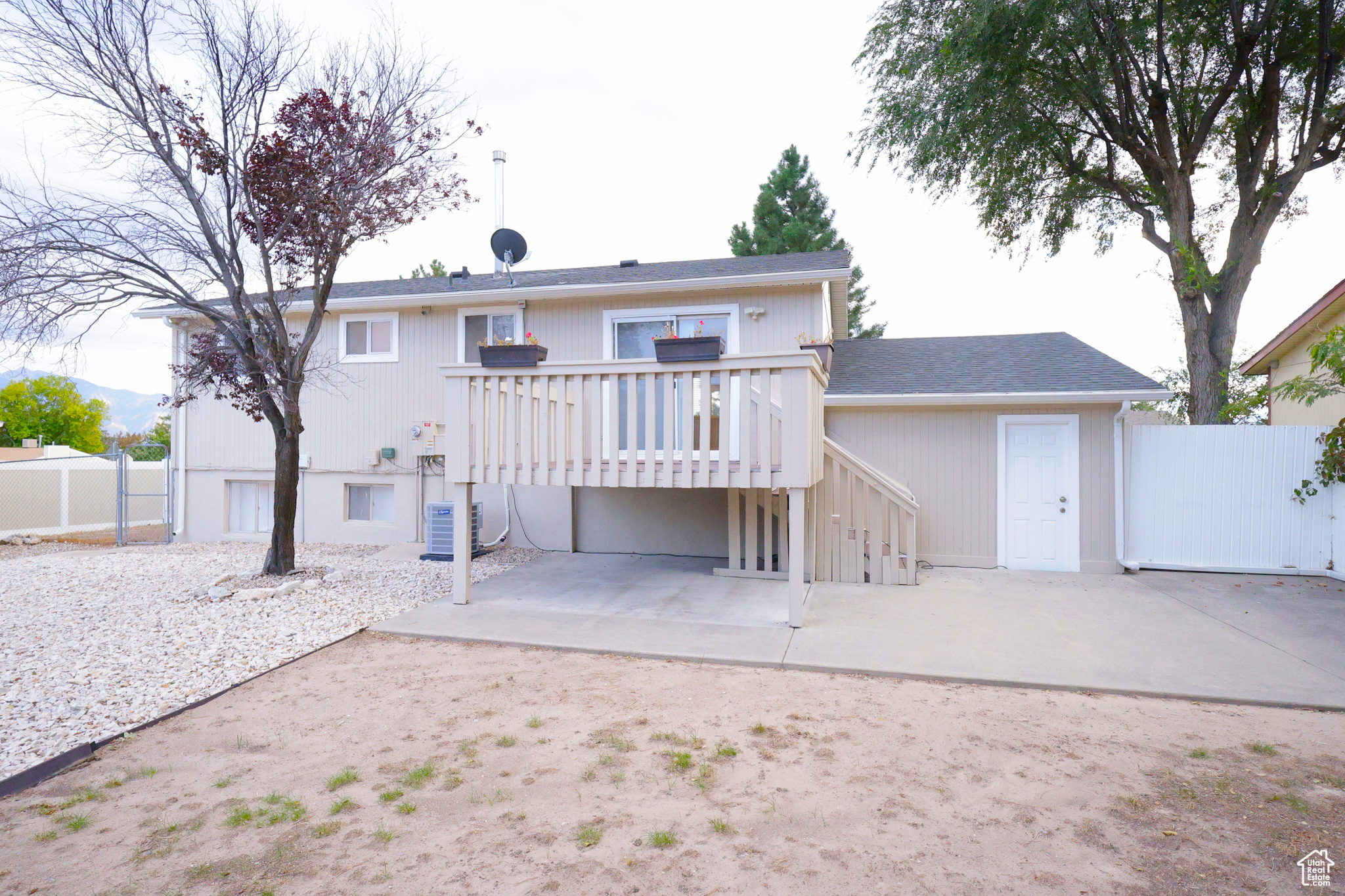 MISTY HILLS - Residential