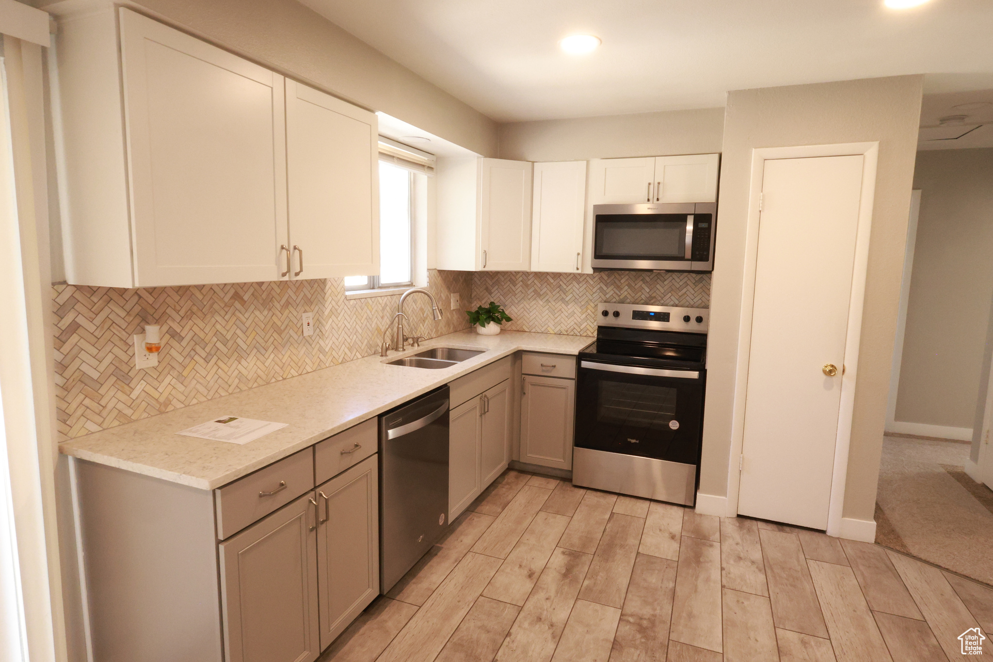 MISTY HILLS - Residential