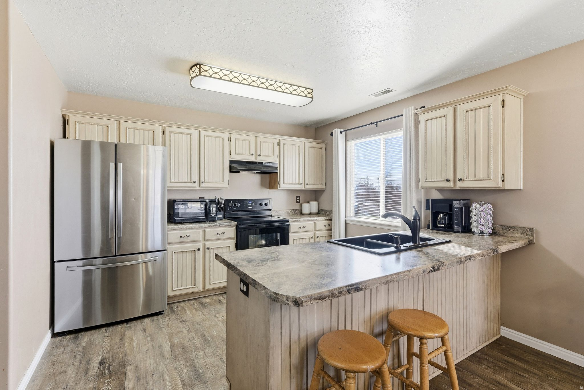 ASPEN VILLAGE TOWNHO - Residential